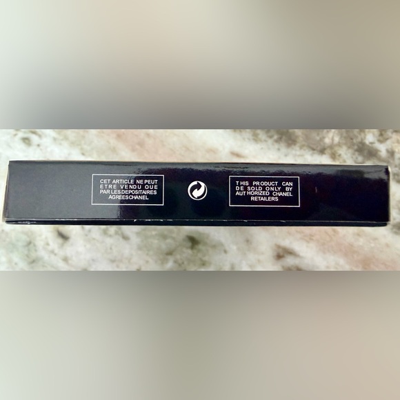 Chanel MIROIR DOUBLE FACETTES Mirror Duo in Pink. Sealed in plastic. New in Box - Picture 9 of 10